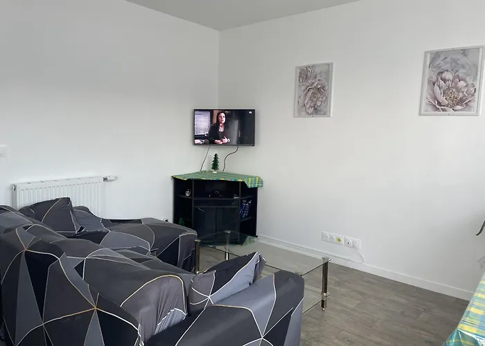 F2 Cosy / Cergy / Gare A 6 Min